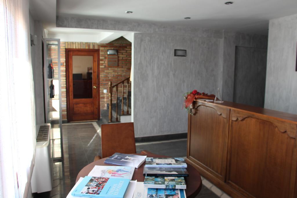 Aparthotel Tres Caminos Эль-Грао Экстерьер фото